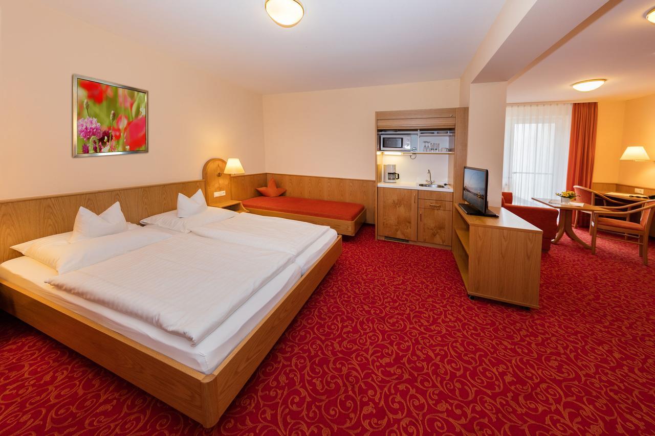 Gasthof - Hotel Zum Ochsen Gmbh Berghulen Экстерьер фото