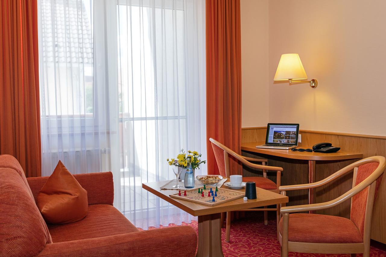 Gasthof - Hotel Zum Ochsen Gmbh Berghulen Экстерьер фото