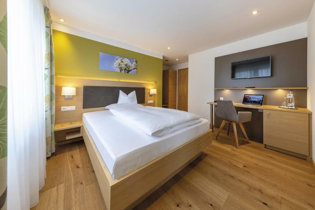 Gasthof - Hotel Zum Ochsen Gmbh Berghulen Экстерьер фото