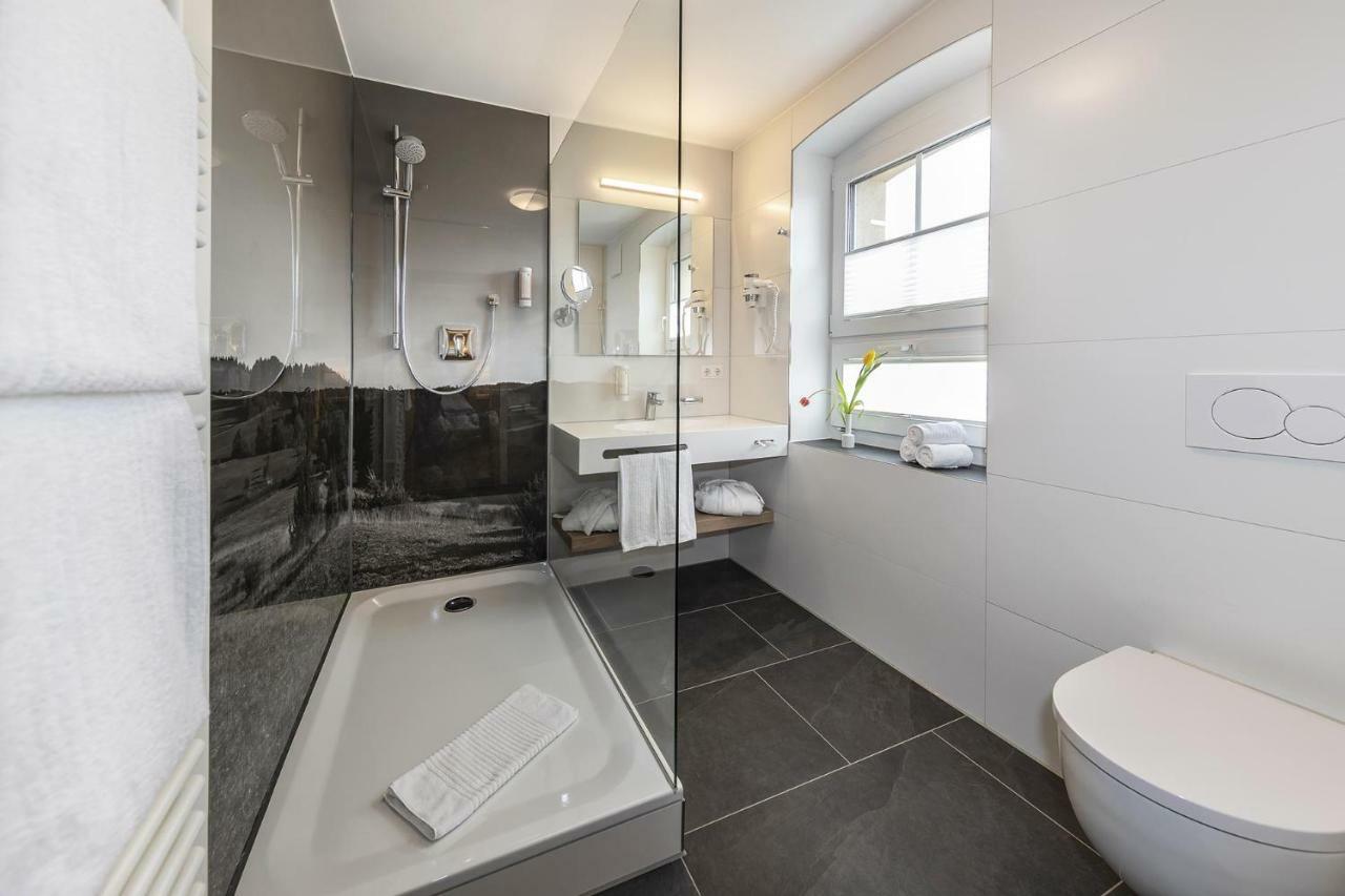 Gasthof - Hotel Zum Ochsen Gmbh Berghulen Экстерьер фото